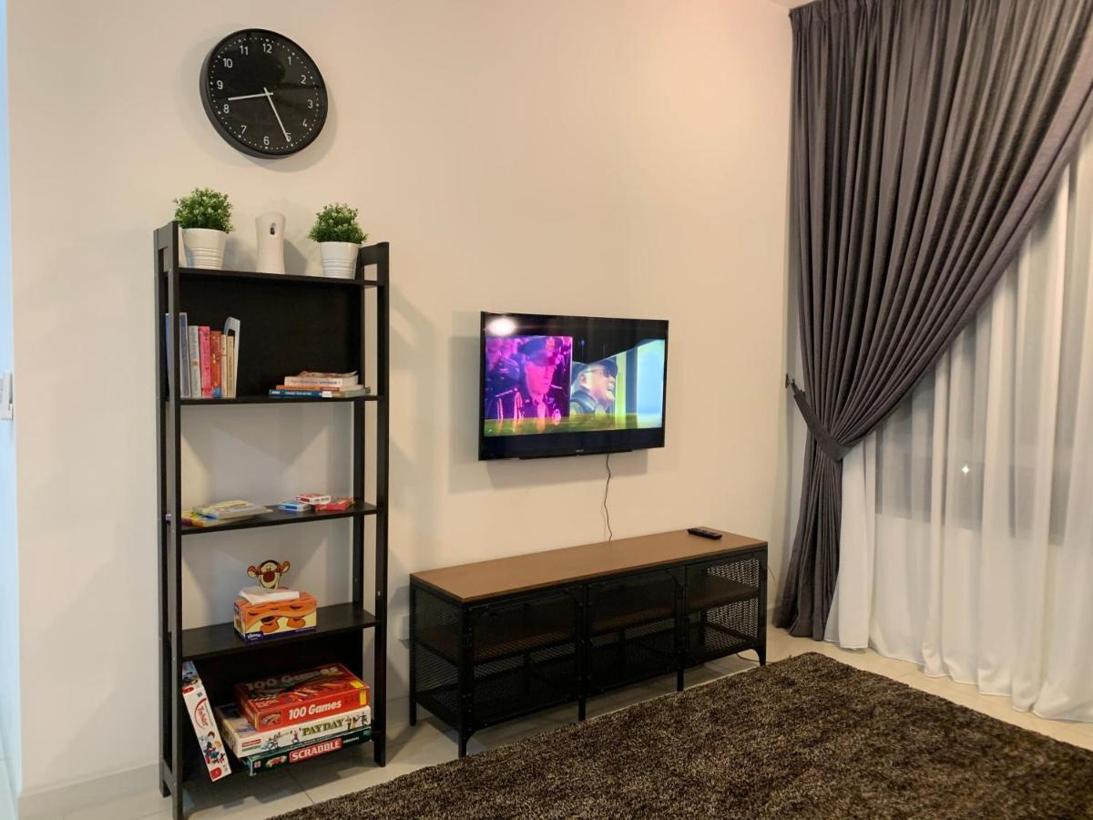 Relaxed Family Staycation, Pool View W Wifi N Netflix Bangi Kültér fotó