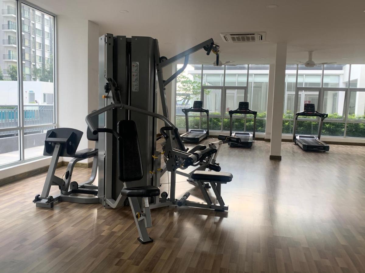 Relaxed Family Staycation, Pool View W Wifi N Netflix Bangi Kültér fotó