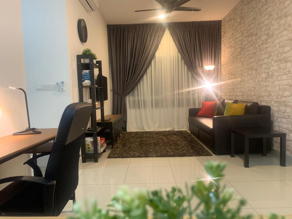 Relaxed Family Staycation, Pool View W Wifi N Netflix Bangi Kültér fotó